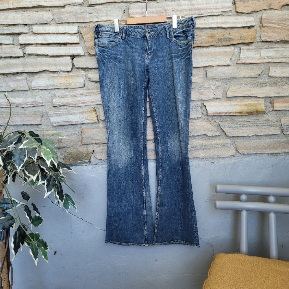 Silver Jeans Kyle Retro Y2K 2000s Low Rise Flare Jeans 32